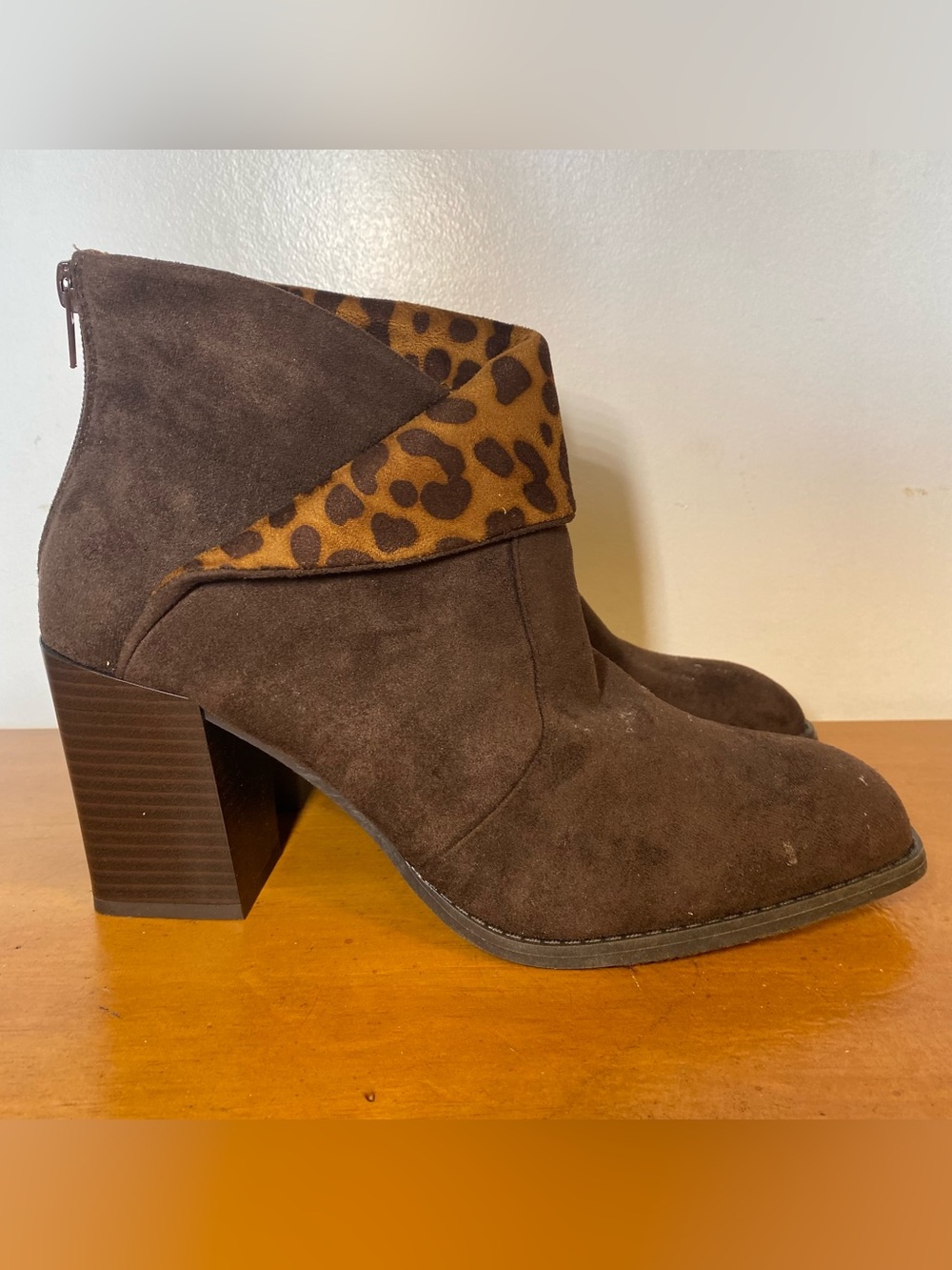 Pierre Dumas Women's 10 Cammy Suede Leopard Brown Booties Ankle Boots High Heel